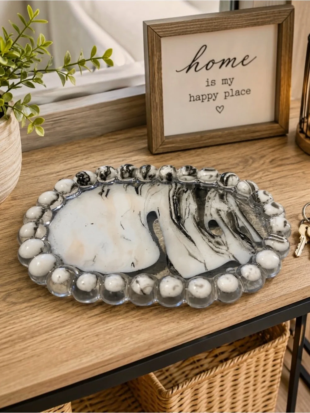Marble-Effect Resin Dish in Black and White, Catchall tray home decor.